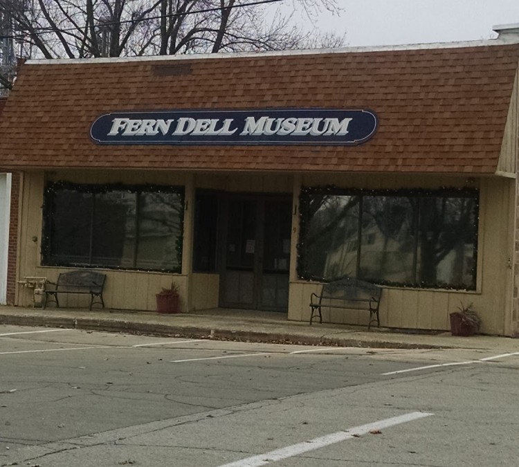 Fern Dell Museum (Newark,&nbspIL)